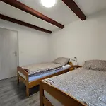 Apartament Almond *