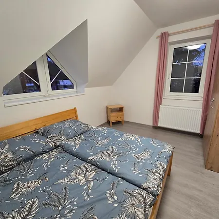 Apartment Almond